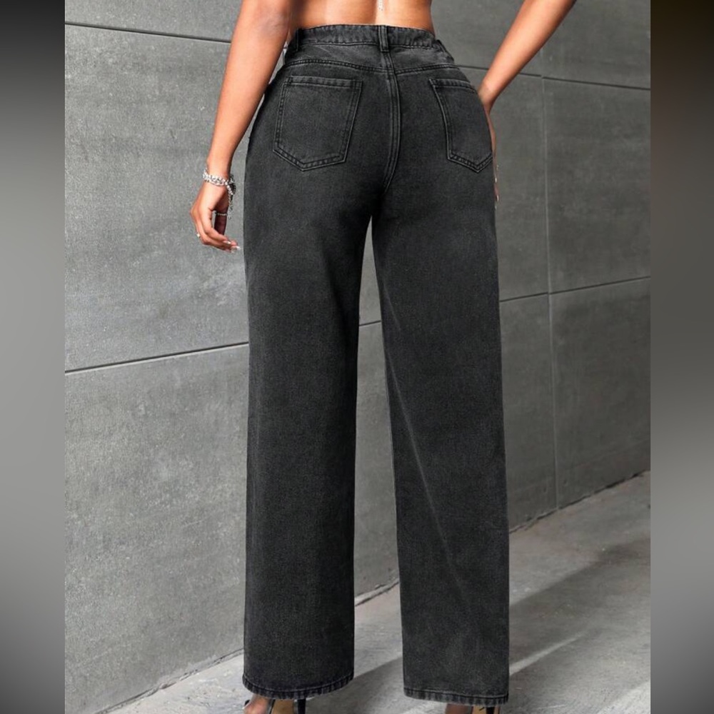 Jeans - Picture 2 of 3